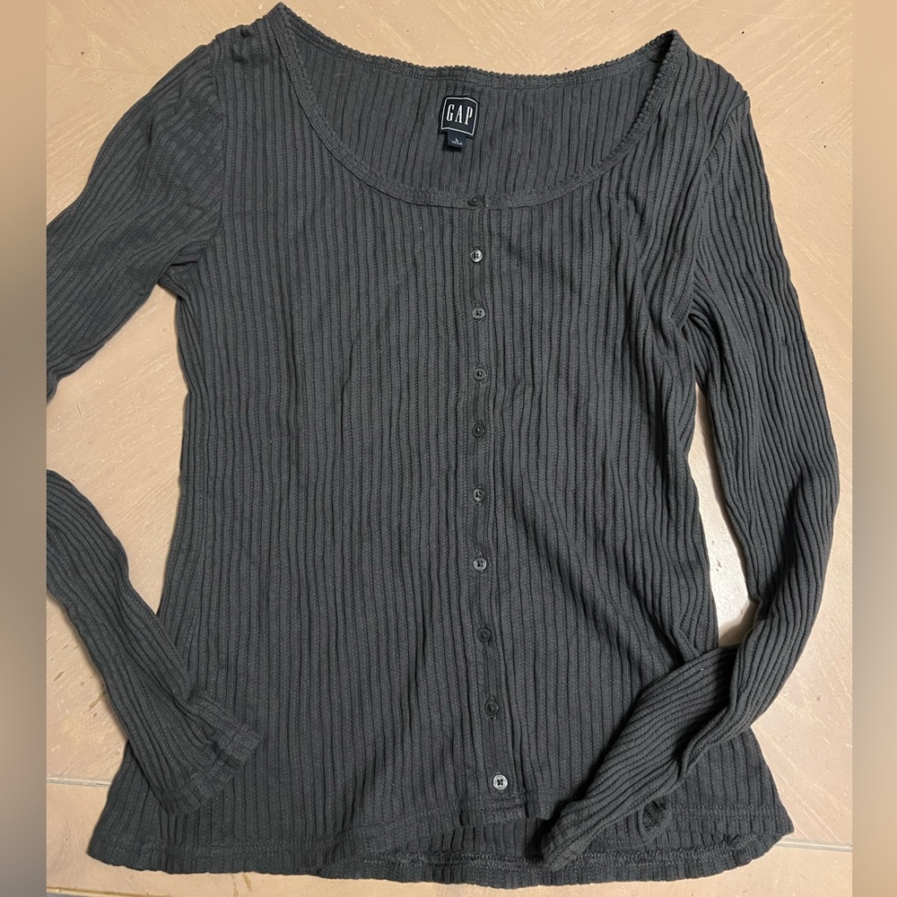 GAP Women's Charcoal Ribbed Button-Down Shirt